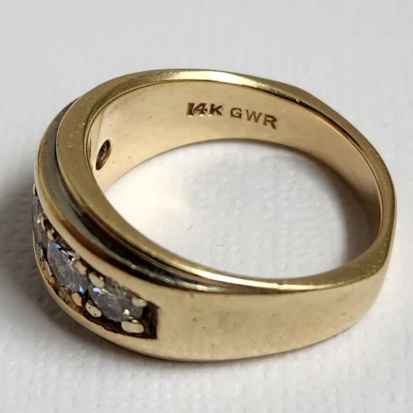 [SOLD] Vid Clip 9.38g 14k SOLID Gold Diamond Channel Set Ring Signed Sz 8 - Picture 6 of 13